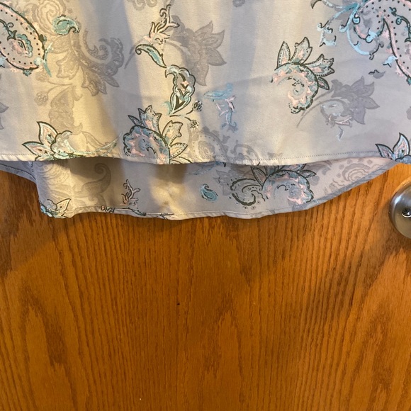Gray sleeveless torrid top paisley print - Picture 5 of 5